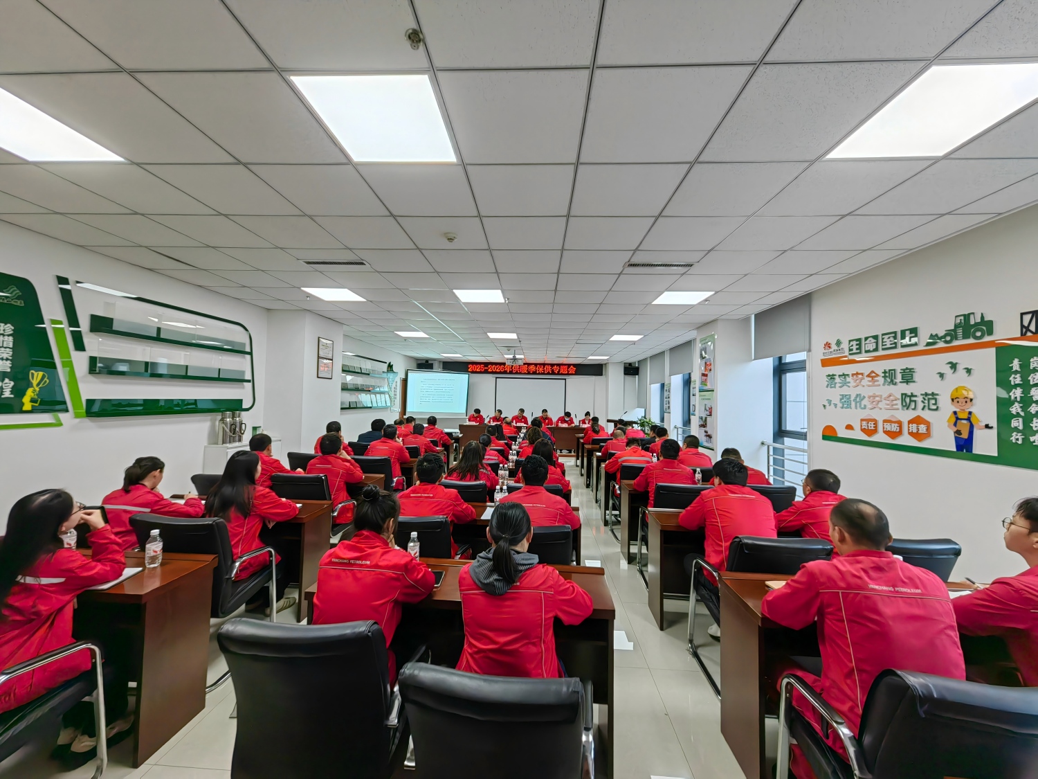 1759992236103921.jpg 3ca4e4cad9f2c0e40068f4082941f94d(1).jpg